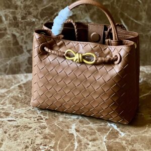 BOTTEGA
