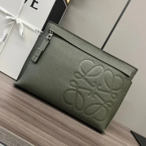 Design Brand T Logo-Debossed Full-Grain Leather Pouch - Dubai Fashion LUX