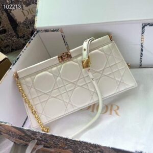 Design CARO COLLE NOIRE CLUTCH WITH CHAIN - Dubai Fashion LUX