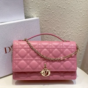 Design MISS TOP HANDLE TASCHE - Dubai Fashion LUX