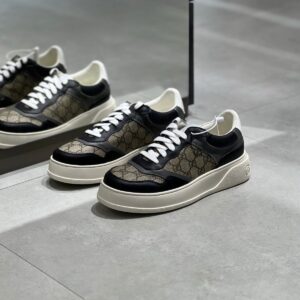 Gucci shoe