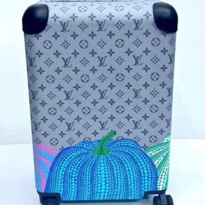 LOUSE VUITTON