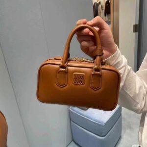 MIU MIU