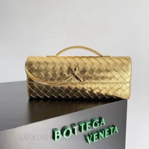 Bottega Veneta Andiamo Clutch Bag | Intrecciato Leather | Luxury Designer Bag - Luxury Master Copy Dubai