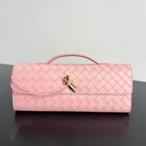 Bottega Veneta Andiamo Clutch Bag | Super Master Quality - Luxury Master Copy Dubai
