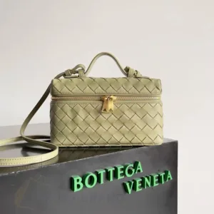 BOTTEGA VENETA Intrecciato Leather Vanity Case | Luxury Woven Leather Bag - Luxury Master Copy Dubai