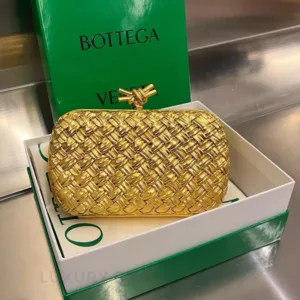 BOTTEGA VENETA Leather Knot Minaudiere | Super Master Quality Clutch Bag - Luxury Master Copy Dubai