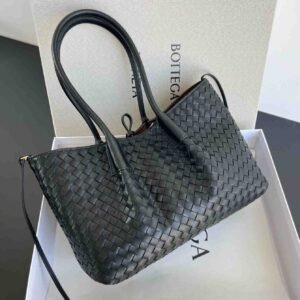 Bottega Veneta Medium Pinacoteca Black Intrecciato Calfskin Reversible Tote Bag - Dubai Luxury Items