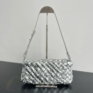 Bottega Veneta Super Master Quality Clutch | Intrecciato Leather Bag - Luxury Master Copy Dubai