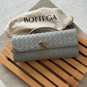 Buy Bottega Veneta Andiamo Clutch Sterling |Dubai Luxury Item