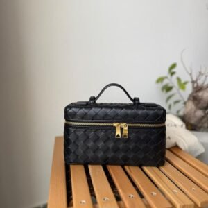 Buy Bottega Veneta Bang Bang Vanity Black |Dubai Luxury items