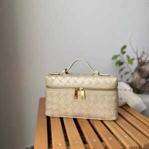 Buy Bottega Veneta Bang Bang Vanity Ecru |Dubai Luxury Items