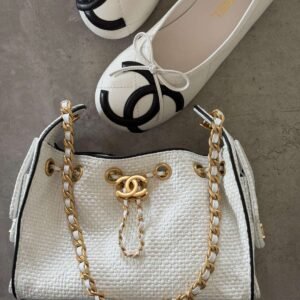 Chanel 25 Small Handbags White Braided Raffia Calfskin & Gold-Tone