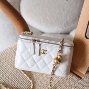 Chanel White Small Pearl Crush Quilted Lambskin Vanity Case