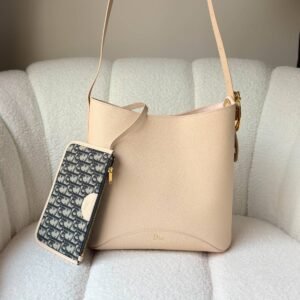 Dior Medium Médaillon Bucket Bag Trench Grained Calfskin
