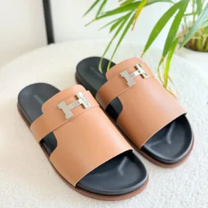 Hermès Arles Leather Slides - Luxury Master Copy Dubai