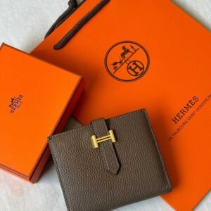 Hermes Bearn Compact Bifold Wallet In Etoupe Epsom Leather Gold Hardware - Dubai Luxury Items