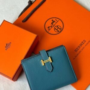 Hermes Bearn Compact Bifold Wallet In Vert Bosphore Epsom Leather Gold Hardware - Dubai Luxury Items