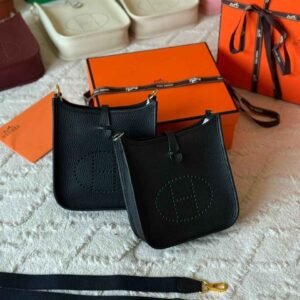 Hermes Evelyne 16 Noir Black Taurillon Clemence Leather Amazone bag - Dubai Luxury Items
