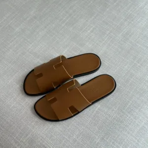 Hermès Izmir sandals in gold calfskin - Luxury Master Copy Dubai